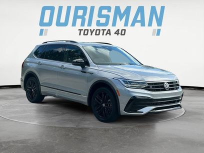 Used 2022 Volkswagen Tiguan SE R-Line