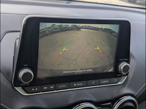 Used 2021 Nissan Sentra SV image 8