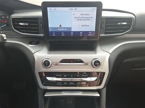 Used 2023 Ford Explorer XLT w/ Equipment Group 202A image 30