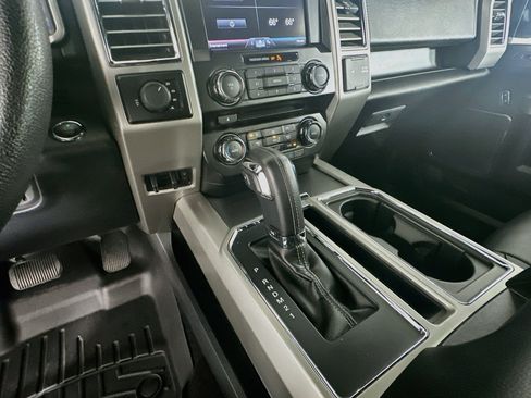 Used 2015 Ford F150 Lariat AWD/4WD image 24