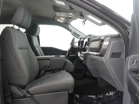 Used 2025 Ford F150 XLT w/ Equipment Group 301A Standard image 11