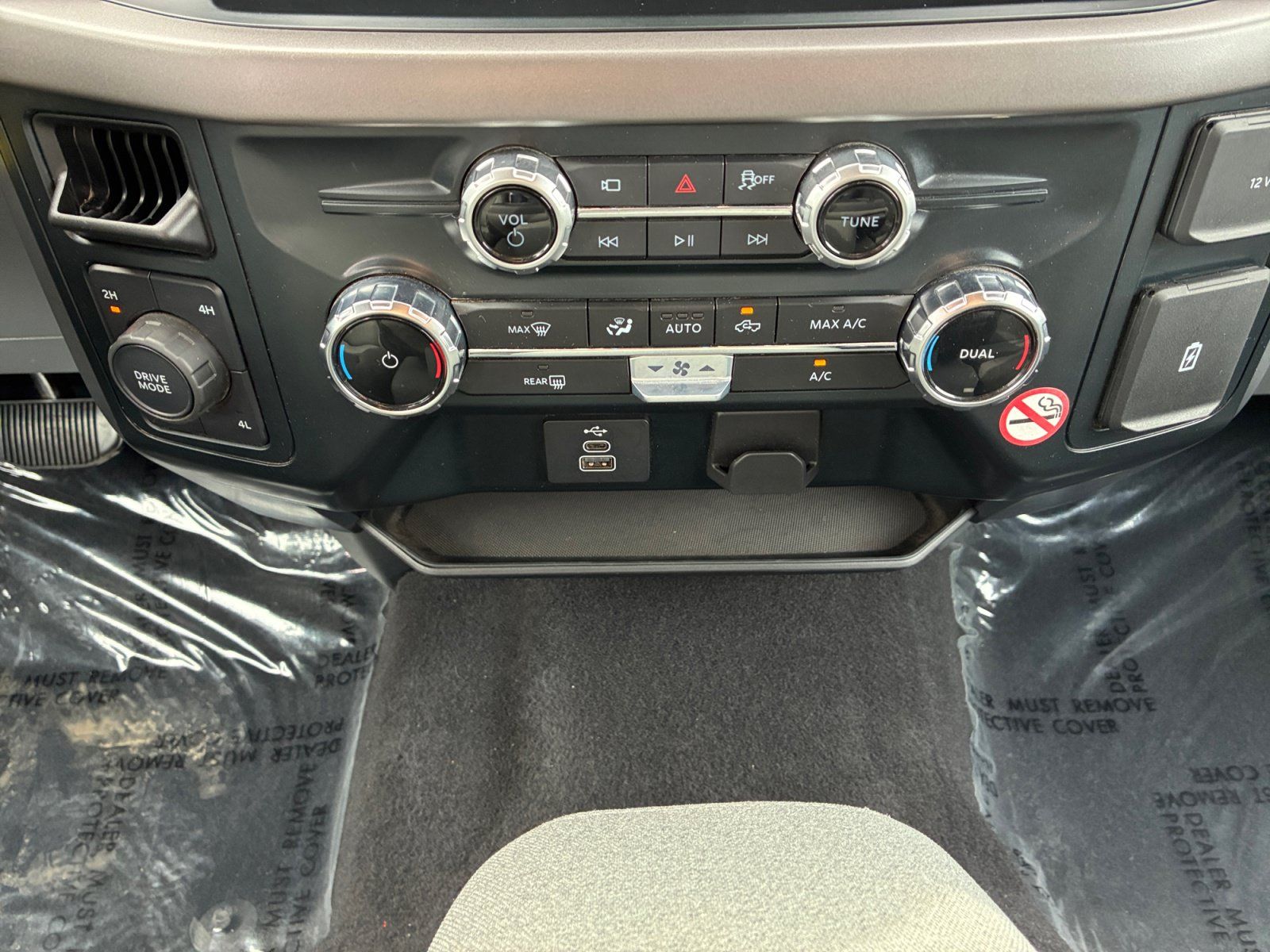 Certified 2025 Ford F150 XLT w/ Equipment Group 301A Standard AWD/4WD image 30