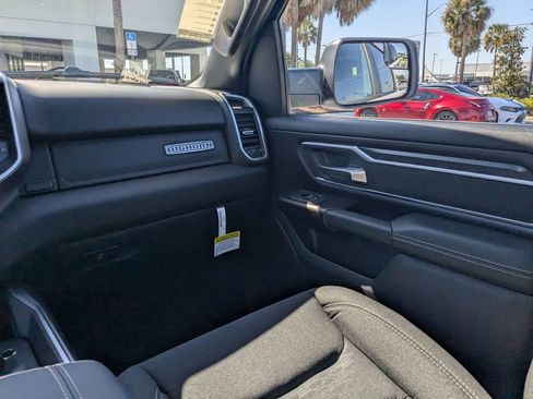 New 2026 RAM 1500 Big Horn AWD/4WD image 17