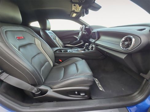 Used 2021 Chevrolet Camaro SS image 15