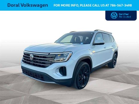 Used 2026 Volkswagen Atlas SE image 4