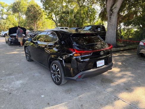 Used 2023 Lexus UX 250h FWD w/ Accessory Package (Z1) image 9