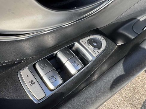 Used 2018 Mercedes-Benz E 63 AMG S image 40