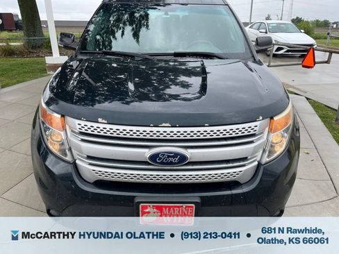 Used 2015 Ford Explorer XLT w/ Equipment Group 202B AWD/4WD image 3