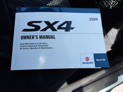 Used 2009 Suzuki SX4 AWD Hatchback image 24