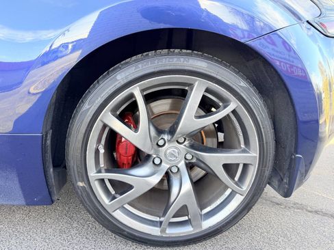Used 2015 Nissan 370Z Coupe RWD image 19