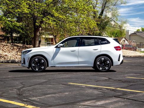 New 2026 BMW X3 xDrive30 w/ Premium Package image 2