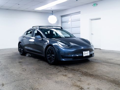 Used 2019 Tesla Model 3 Long Range image 25