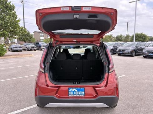 Used 2024 Kia Soul LX w/ Option Group 015 FWD image 35
