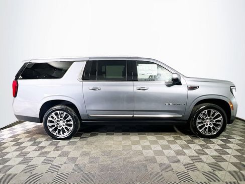 New 2026 GMC Yukon XL Denali w/ Denali Reserve Package image 8