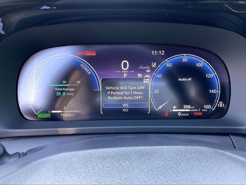 Used 2023 Toyota Crown Limited image 23