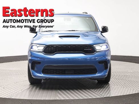 Used 2024 Dodge Durango R/T w/ Tow 'N Go Package AWD/4WD image 2