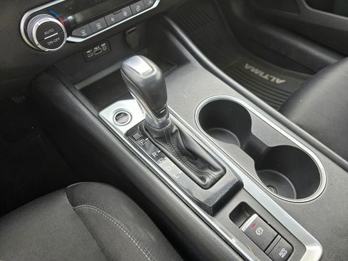 Used 2019 Nissan Altima 2.5 SV image 37