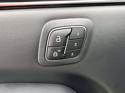 Used 2024 Ford Mustang Mach-E Premium image 11