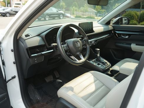 Used 2024 Honda CR-V EX-L image 17