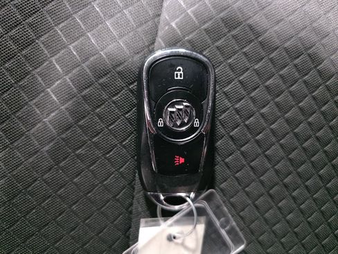 Used 2022 Buick Encore Preferred w/ Safety Package image 36