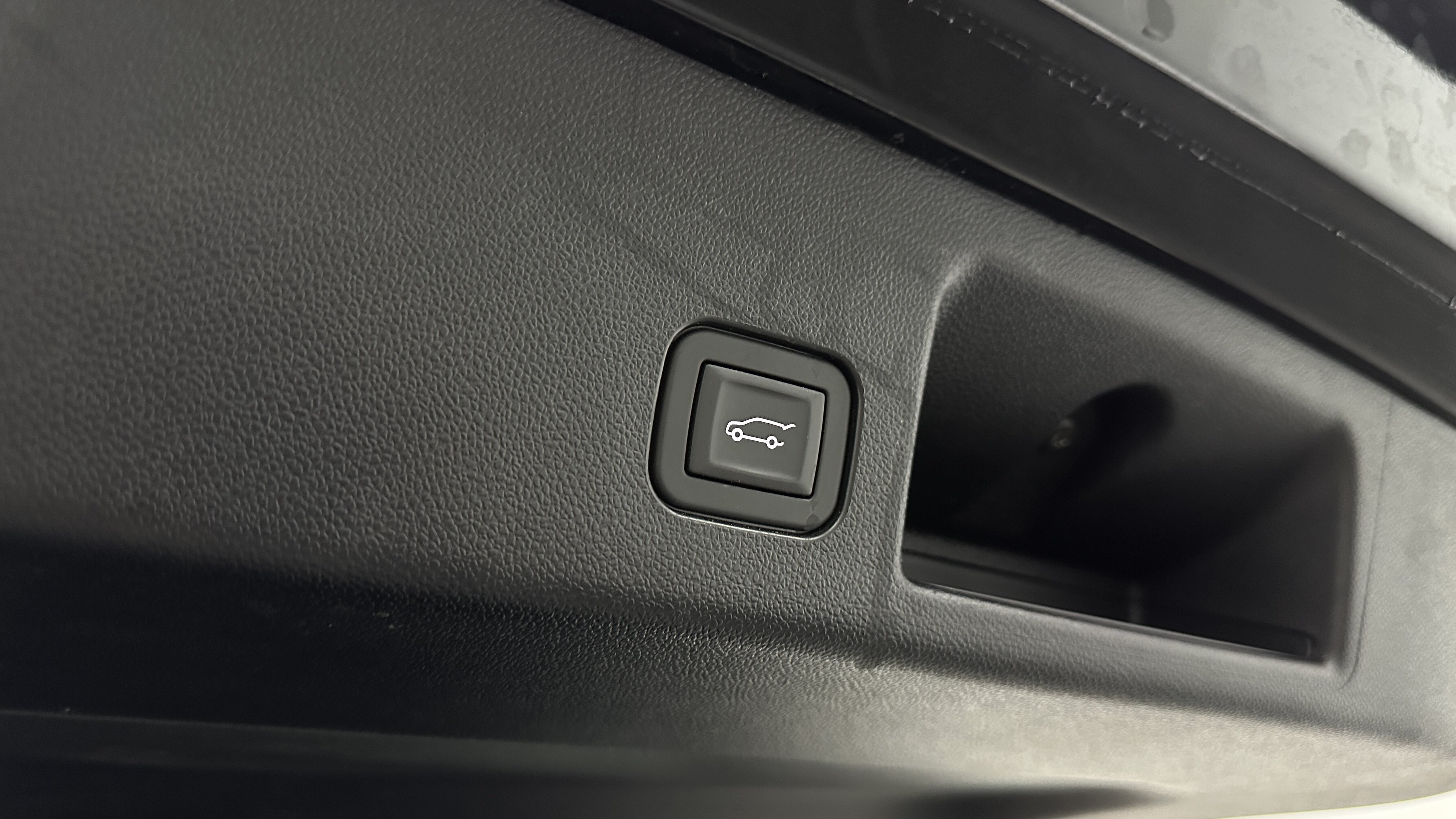 Used 2024 Chevrolet Equinox EV LT FWD image 32
