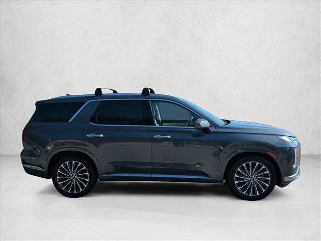 Used 2023 Hyundai Palisade Calligraphy FWD image 4