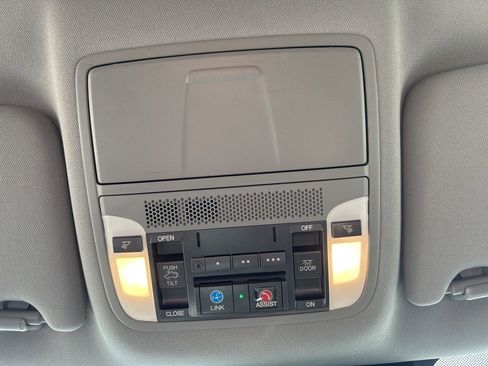 Used 2017 Acura MDX SH-AWD w/ Technology Package image 18