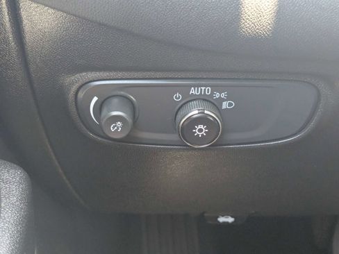 Used 2024 Chevrolet Equinox LS w/ Driver Confidence II Package FWD image 30