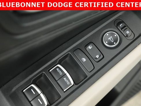 Used 2023 Honda Accord EX-L image 9