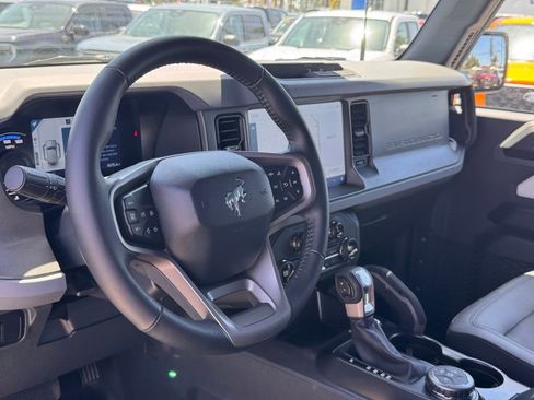 Used 2024 Ford Bronco Big Bend AWD/4WD image 29
