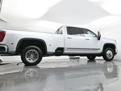 Used 2026 Chevrolet Silverado 3500 High Country w/ High Country Premium Package AWD/4WD image 54