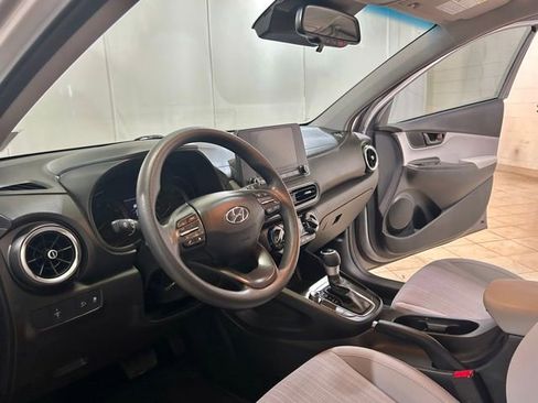 Used 2023 Hyundai Kona SEL FWD image 10