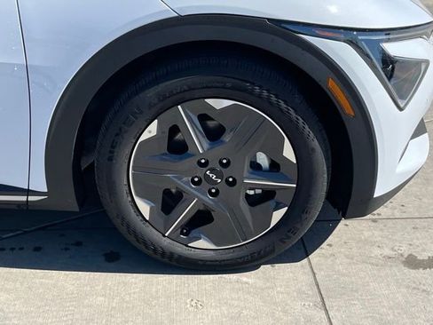 Used 2025 Kia EV6 Light RWD image 7