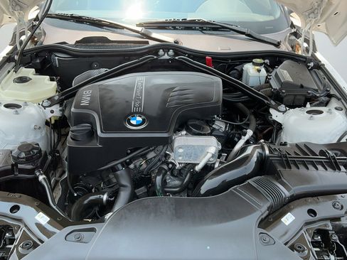 Used 2013 BMW Z4 sDrive28i RWD image 17