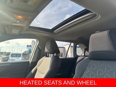 Used 2020 Toyota RAV4 XLE w/ Convenience Package AWD/4WD image 2