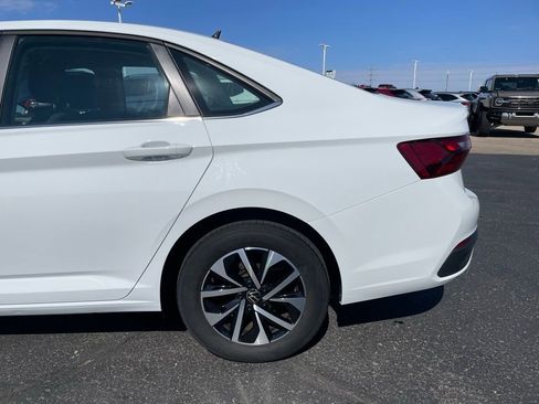 Used 2024 Volkswagen Jetta S image 32