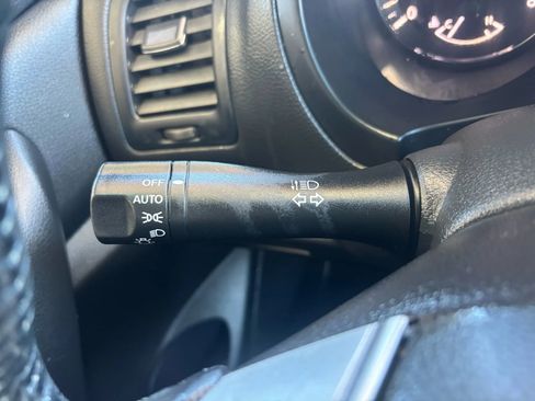 Used 2013 Nissan Altima 2.5 SV image 12