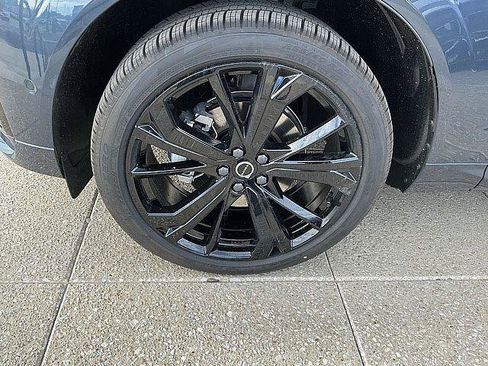 New 2026 Volvo XC60 B5 Ultra w/ Climate Package AWD/4WD image 12