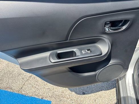 Used 2018 Toyota Prius C Two FWD image 21