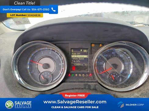 Used 2016 Chrysler Town & Country Touring image 12