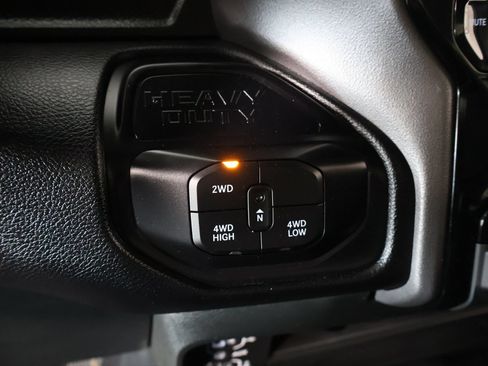 Used 2025 RAM 2500 Big Horn AWD/4WD image 8