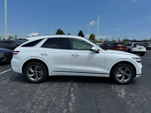 Certified 2026 Genesis GV70 2.5T Advanced image 2