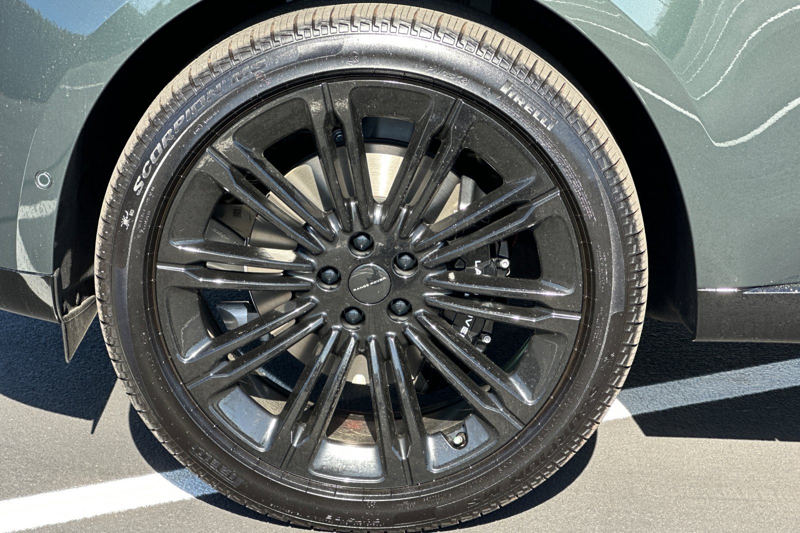 New 2026 Land Rover Range Rover Long Wheelbase SE AWD/4WD image 26