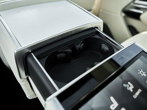 Used 2024 Land Rover Range Rover SV image 56