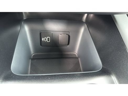 New 2026 Ford Explorer Active AWD/4WD image 24