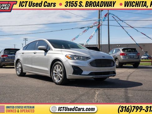 Used 2019 Ford Fusion SE FWD image 8
