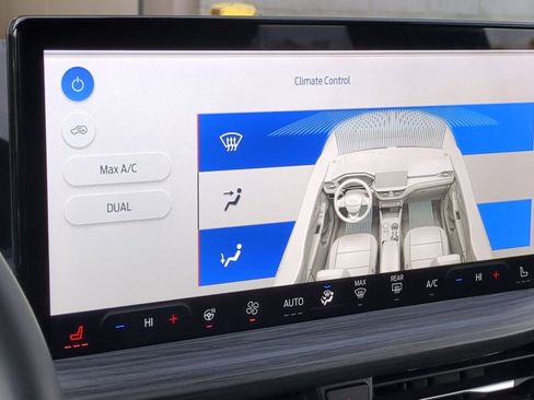 Certified 2023 Ford Escape Platinum w/ Premium Technology Package image 32