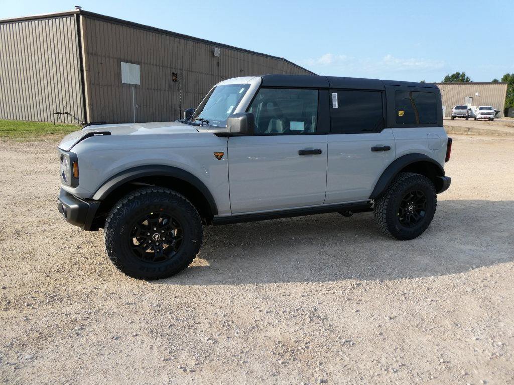 New 2026 Ford Bronco Badlands AWD/4WD image 9