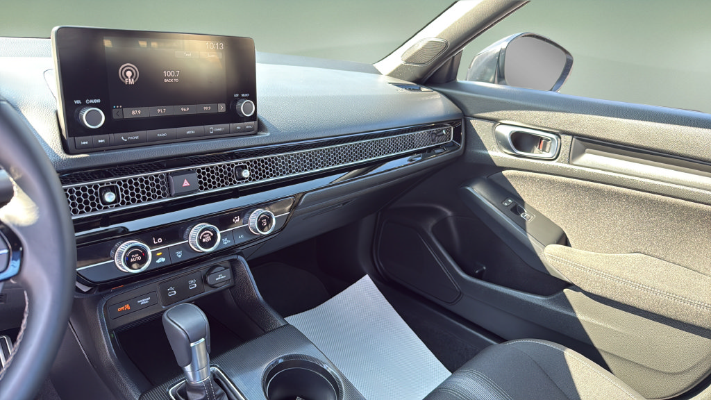Used 2025 Honda Civic Sport image 23