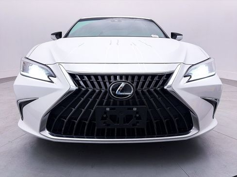 Used 2023 Lexus ES 350 image 10